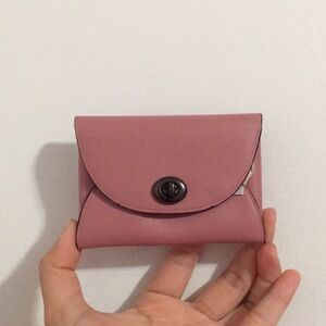 Small Light Pink Coach Leather Turnlock Opening Cardholder Wallet
